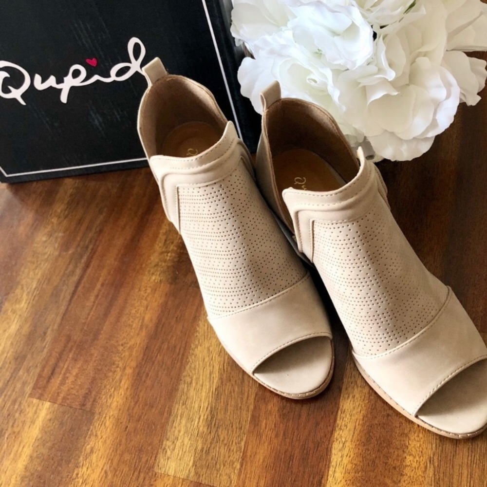 NEW Qupid | peep toe booties taupe - Picture 2 of 8
